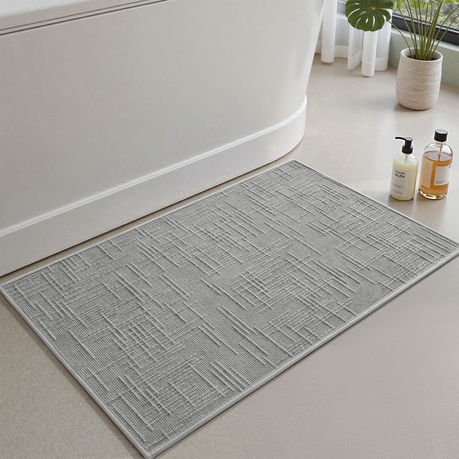 816fFkh4JNL._AC_SL1500_.jpg Light Grey Jacquard Non-Slip Bath Mat - Image 1